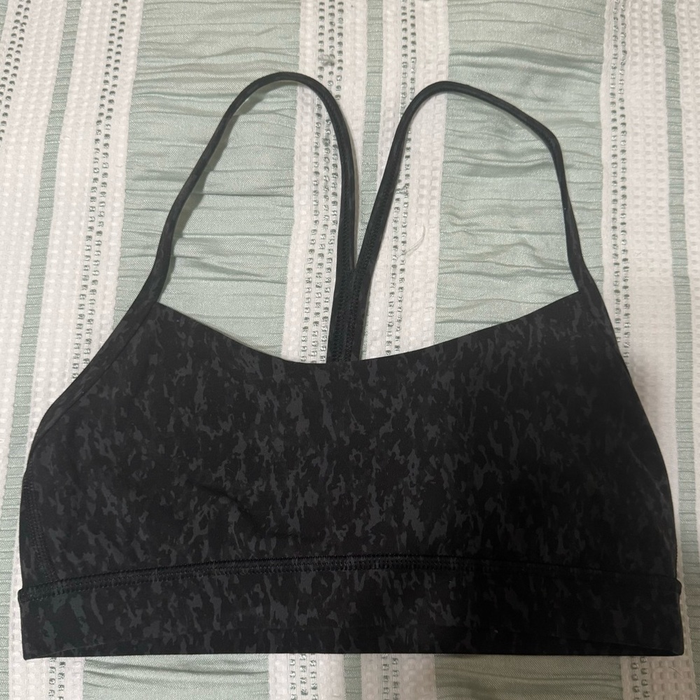 lululemon sports bra